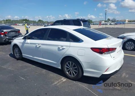 2019 Hyundai Sonata Se z USA, uszkodzony, nr VIN 5NPE24AF5KH738571